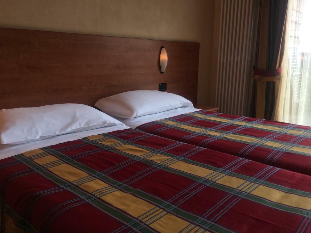 Ski Holidays Apartments Livigno Luaran gambar